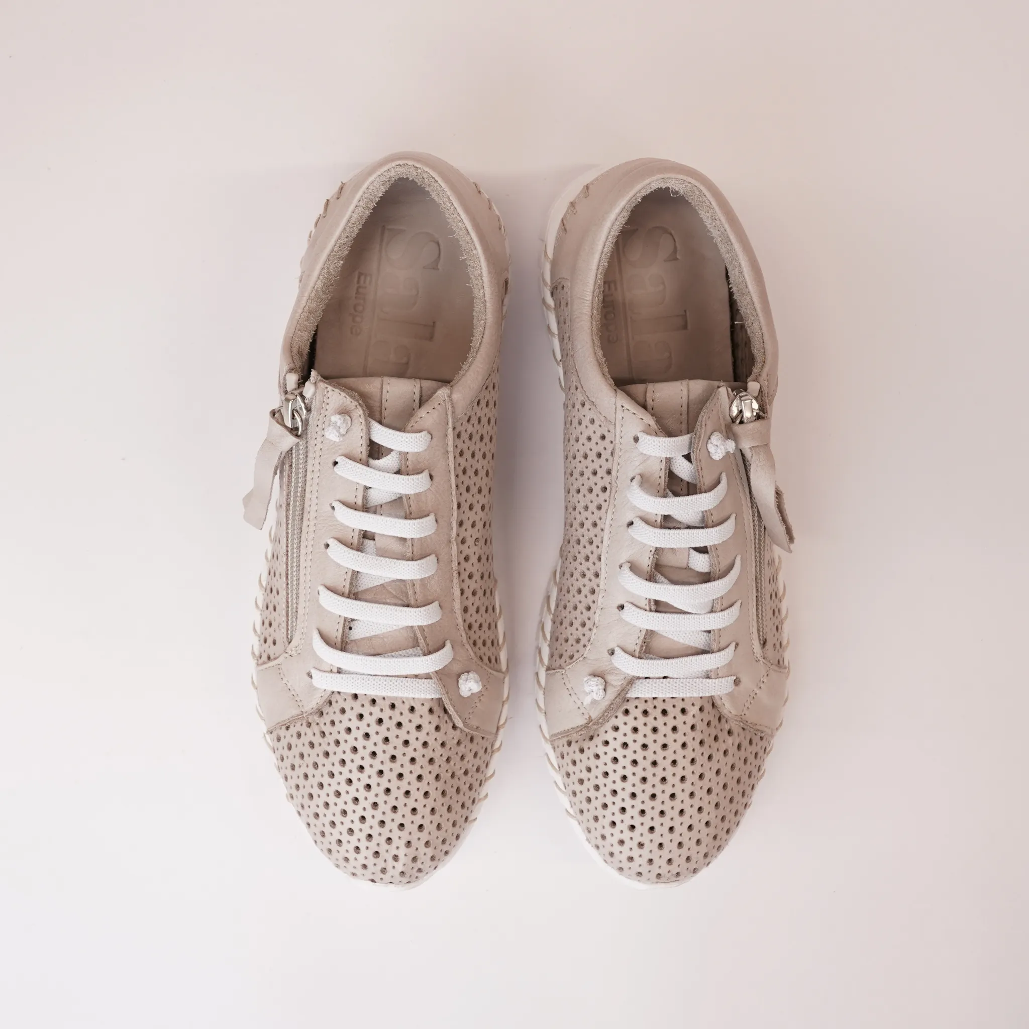 Billy Silver Grey Leather Sneakers