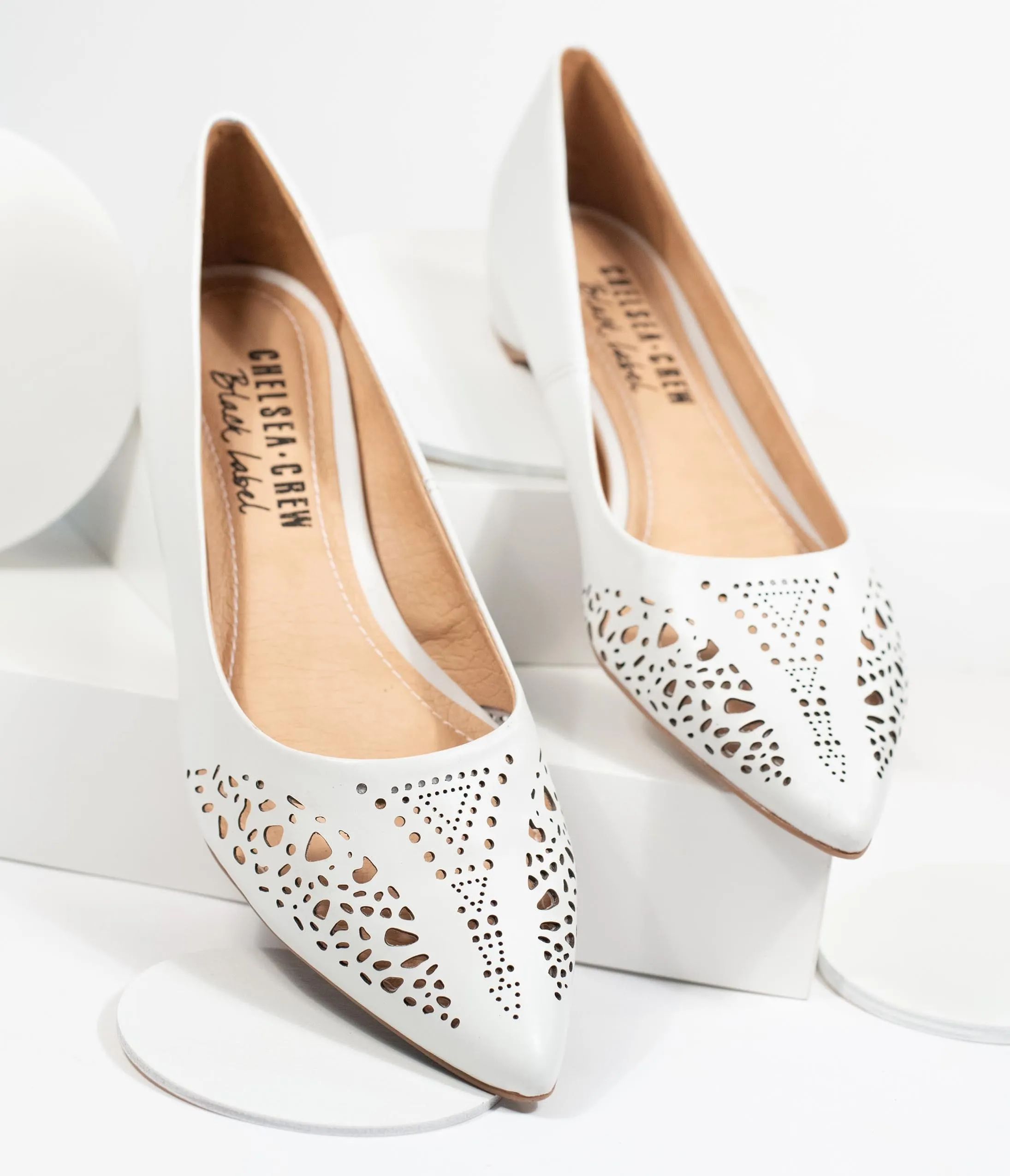 Chelsea Crew White Cutout Leather Sofia Flats