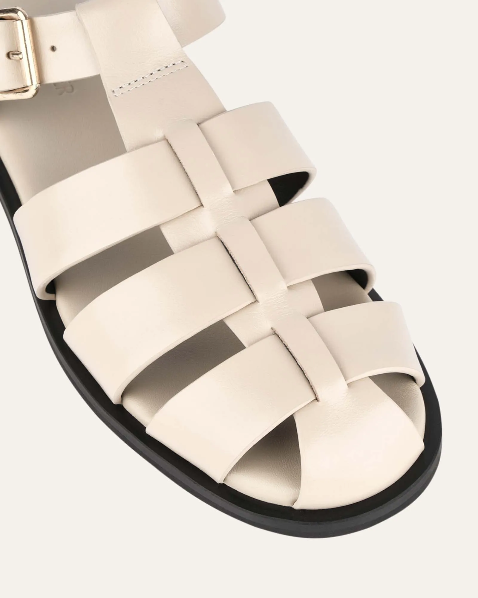 FINN FLAT SANDALS SAND LEATHER