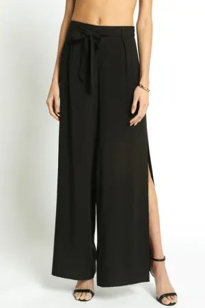 'Graceful Lines' Pants - Black