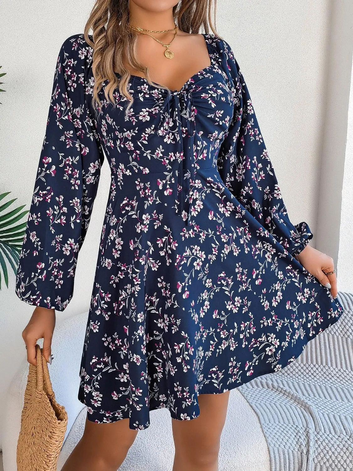 Printed Sweetheart Neck Balloon Sleeve