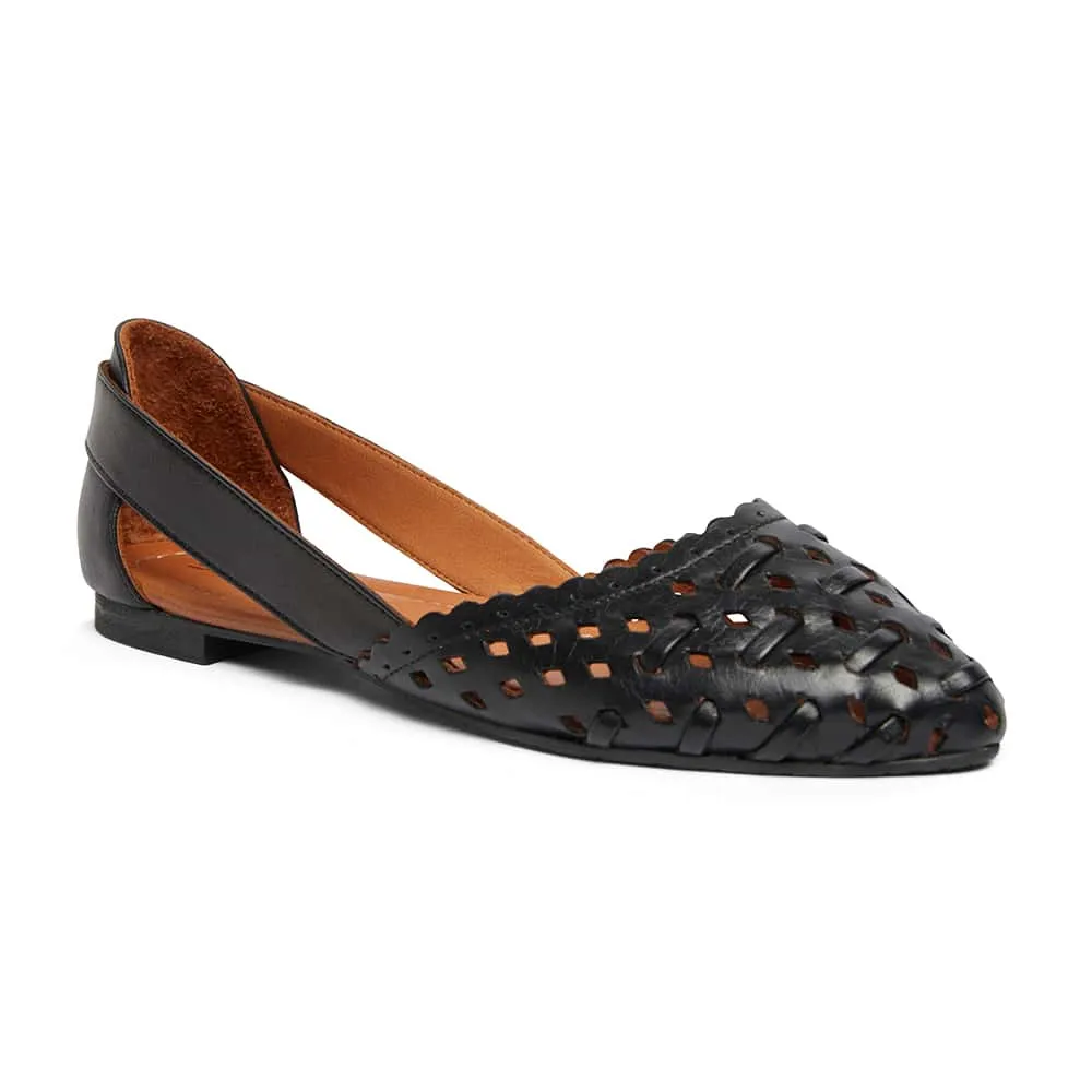 Ranya Flat in Black Leather