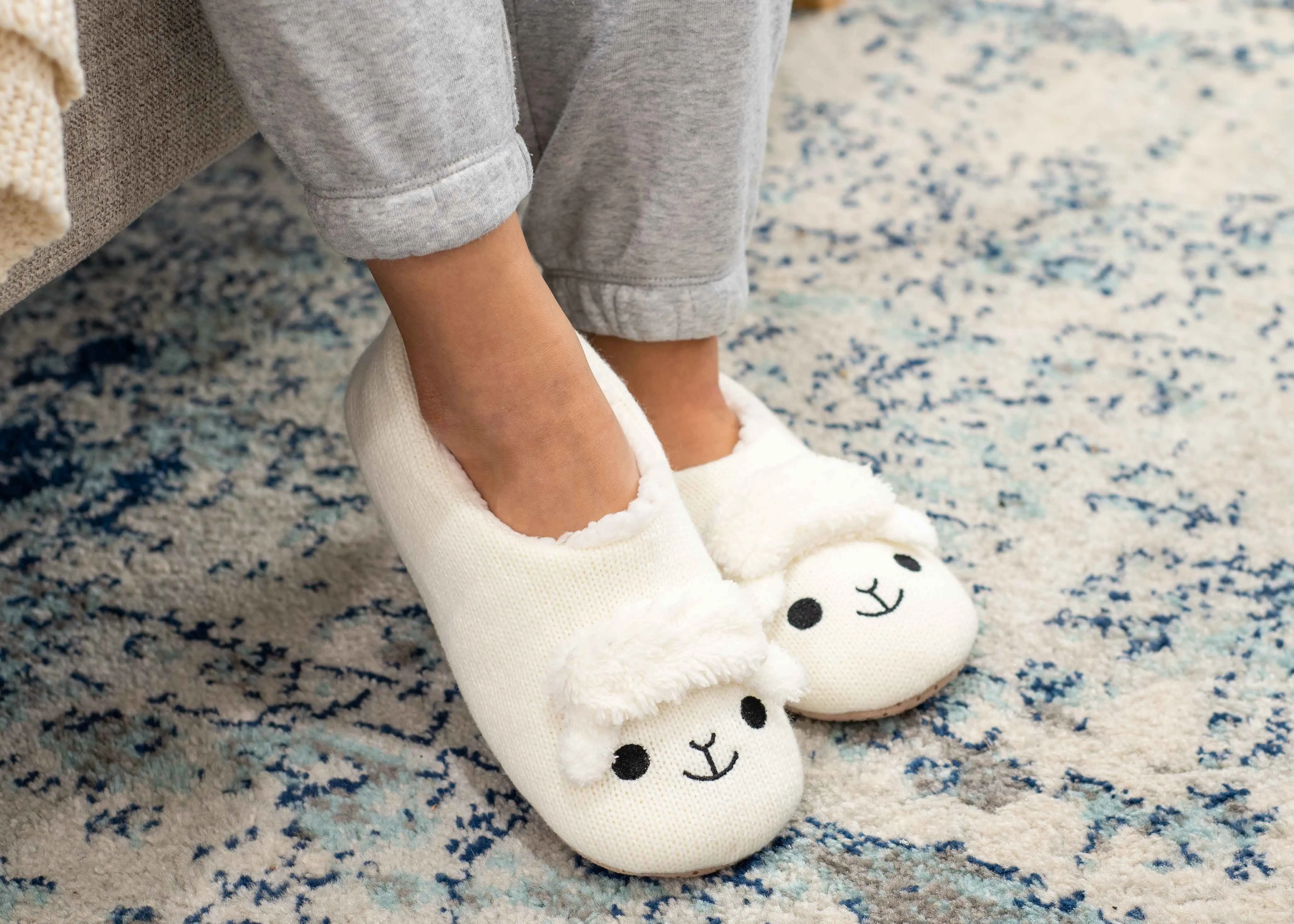 Sheep Ivory Women's Animal Cozy Plush Lined Non Slip Fuzzy Slipper - Medium