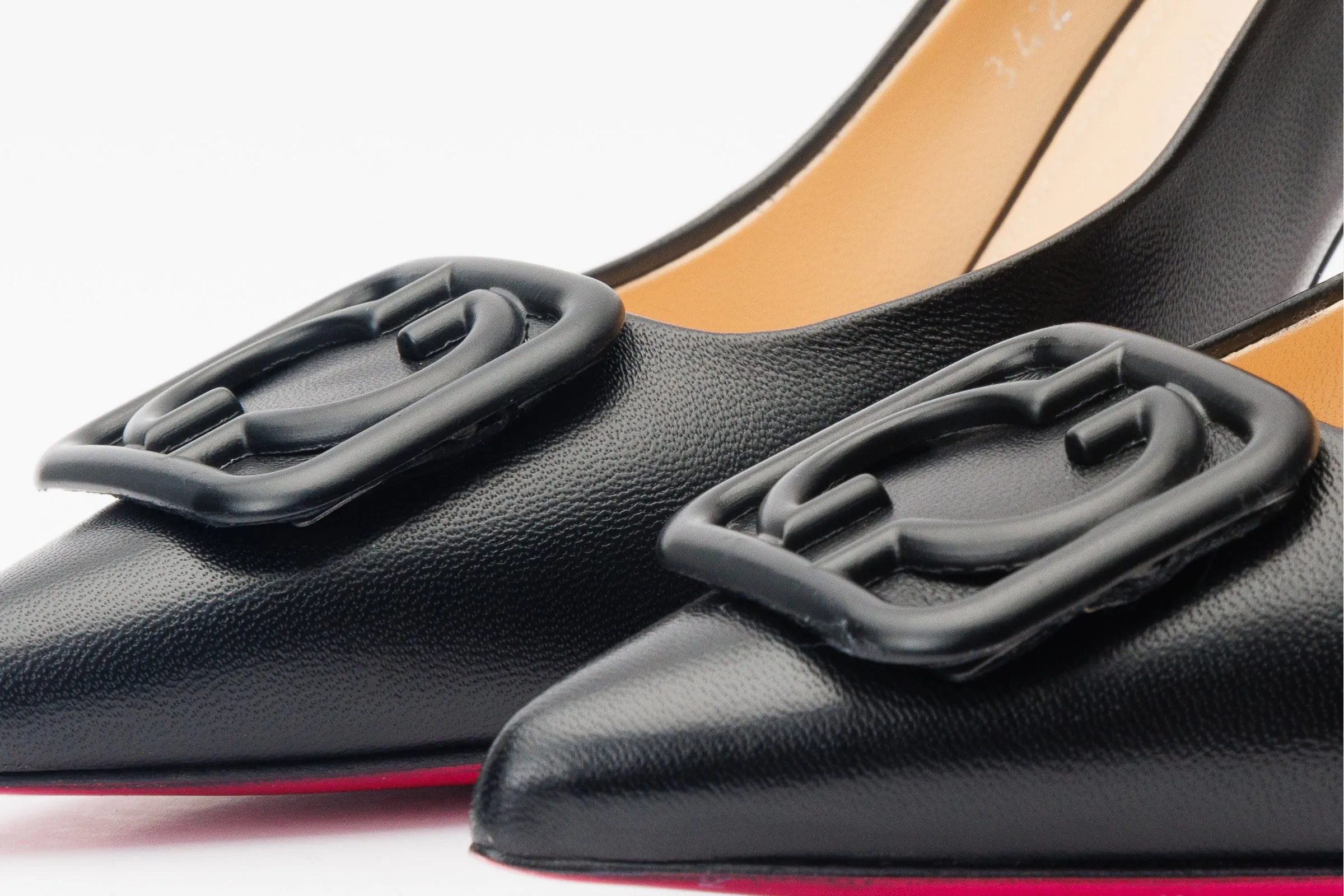 The Maneadero Black Leather Pump Fuchsia Sole Women Shoe